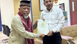 Kantor Pertanahan Banyuwangi Serahkan Sertipikat Wakaf untuk Yayasan Alfatah Mannan