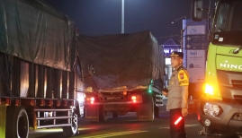 Kapolresta Banyuwangi Turun Langsung Atur Lalin, Urai Kepadatan di Pelabuhan Ketapang