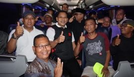 Kapolresta dan Wabup Banyuwangi Melepas Tim Sepak Bola PKDI Banyuwangi ke Turnamen di Pasuruan