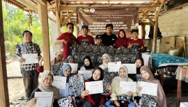 Pelatihan Batik Sritanjung Berbasis Relief Candi Penataran Melestarikan Sejarah Lewat Keterampilan Membatik di