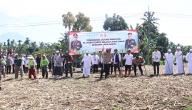 Polresta Banyuwangi dan Ponpes Darul Khoirot Gelar Penanaman Jagung Serentak di Lahan Kerjasama