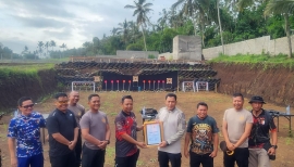 Tingkatkan Kemampuan Personel Kapolresta Banyuwangi Gelar Latihan Menembak