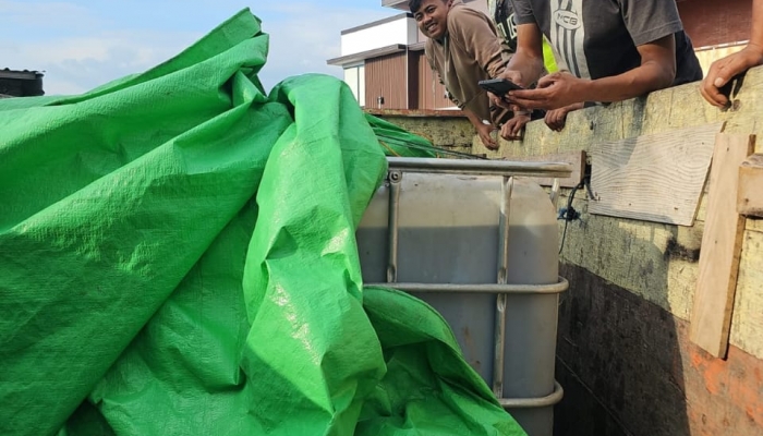 Aksi Kejar-kejaran di Pantura Situbondo, Polisi Gagalkan Perdagangan Ilegal 1 Ton Solar Subsidi