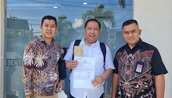 Dampingi Kepala BPN Banyuwangi  OASE LAW FIRM Laporkan Mafia Tanah