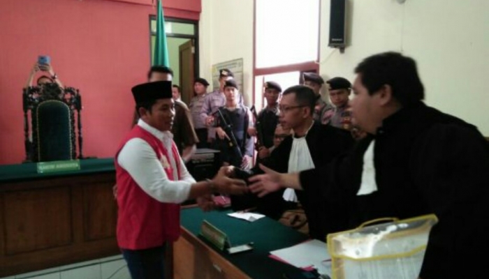 JPU TOLAK EKSEPSI KUASA HUKUM TERDAKWA DEMO PALU ARIT