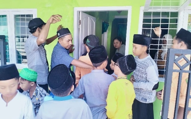 Jum’at Berkah,  Media Jejakindonesia.id Rutin Berbagi ke Masyarakat