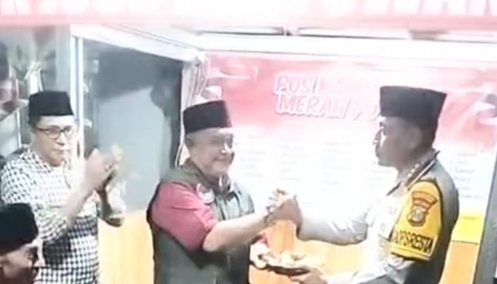 Kapolresta Banyuwangi Resmikan Pos Kamling Merah Putih di Sempu