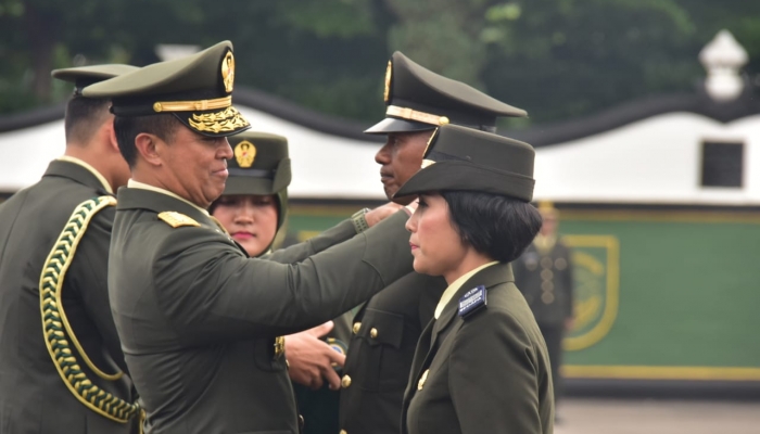 Kasad Jenderal TNI Andika Perkasa lantik 1.000 Perwira 