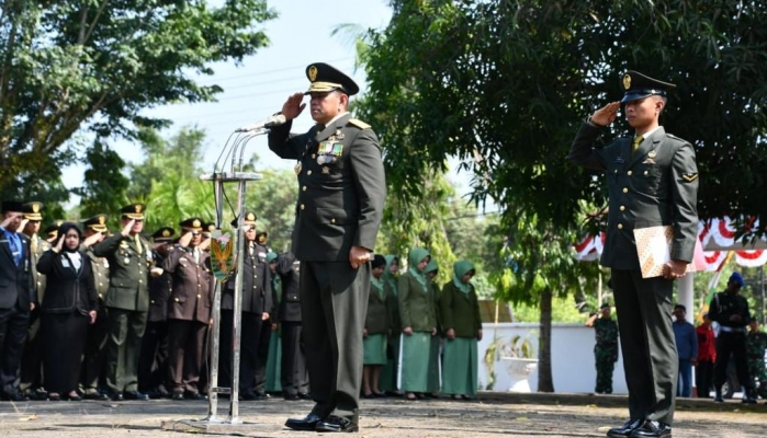 Kasdam II/Sriwijaya Pimpin Pemakaman Sertu (Anumerta) Rikson Edi Chandra