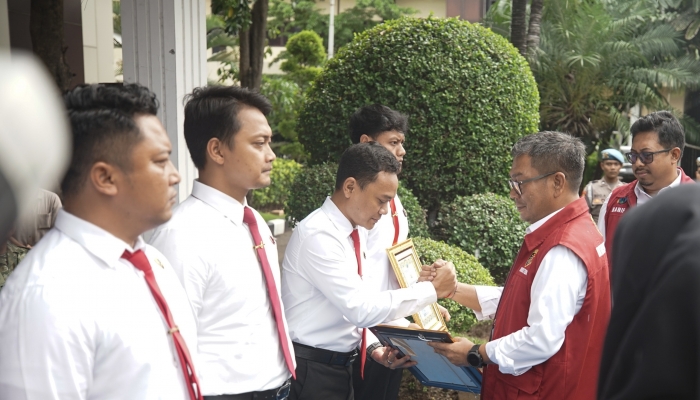 Kerja Tim Satreskrim Polresta Banyuwangi Berbuah Penghargaan dari Kapolda Jatim
