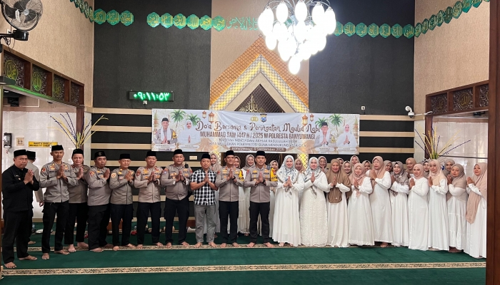 Khidmat, Polresta Banyuwangi Peringati Maulid Nabi Muhammad SAW di Masjid Roudhotul Jannah
