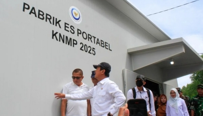 Kualitas Jempolan. Menteri Trenggono Kagumi Transformasi Kampung Nelayan Modern Lateng