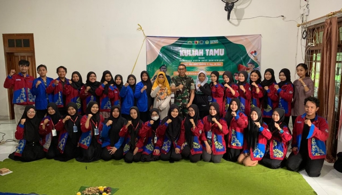 Kuliah Tamu Calon Guru Matematika Belajar Belanegara Dari UNIBA Bersama Dandim 0825 Banyuwangi