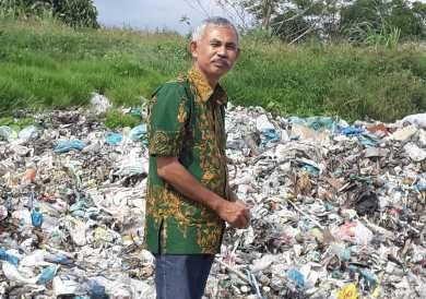 Lamseng Saragih : Sampah untuk Bayar Hutang Negara