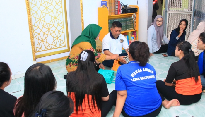 Lapas Banyuwangi Bekali Warga Binaan Perempuan Keterampilan Anyaman Kreatif untuk Pulihkan Rasa Percaya Diri