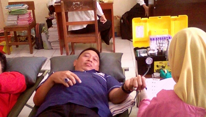 MAN 1 Banyuwangi  Gelar Aksi Donor Darah