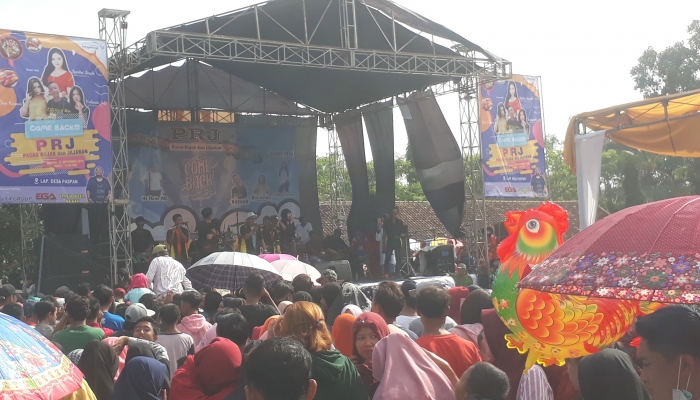 Meriah Launching PRJ dan Pesta Rakyat Desa Paspan