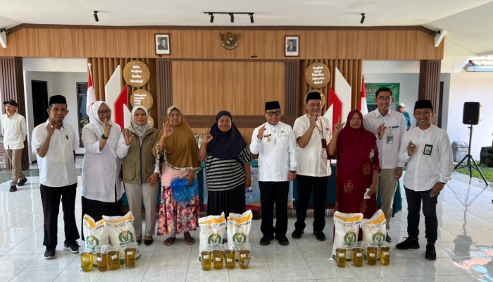 Pemkab Banyuwangi dan Bulog Salurkan Banpang untuk 211 Ribu Keluarga
