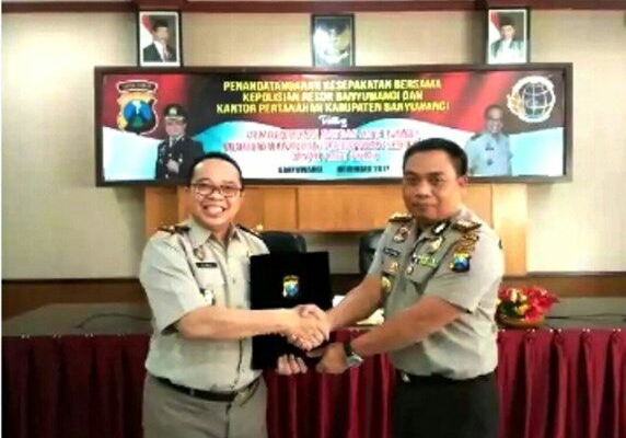 PENANDATANGANAN NOTA KERJASAMA BERANTAS MAFIA TANAH. POLRES BANYUWANGI DAN BPN BANYUWANGI 