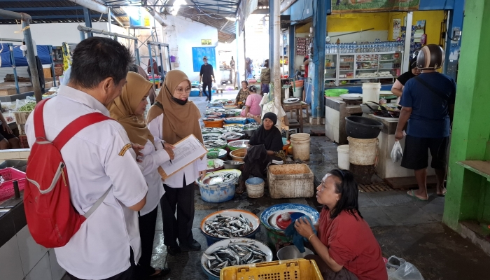 Program Jitu Kanan Dinas Perikanan Banyuwangi, Pastikan Ikan Sehat di Konsumsi