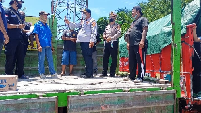 Ratusan Sopir Truck Gelar Aksi di Terminal Cargo Gilimanuk