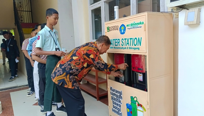 SMK MODELS Cegah Potensi Sampah Plastik di Sekolah dengan Water Station