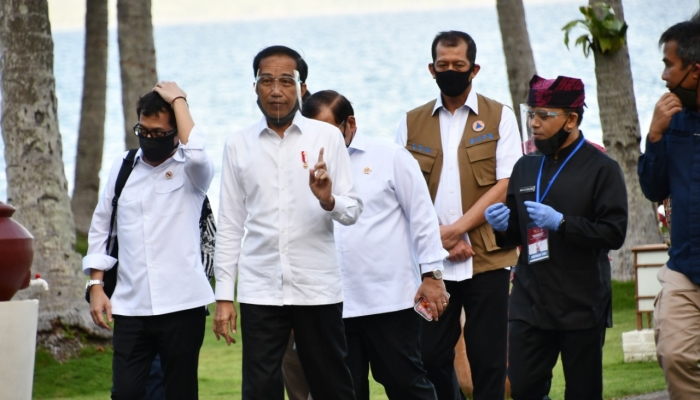 Terintegrasi dengan Pasar, Jokowi Cek Pasar Pelayanan Publik Banyuwangi